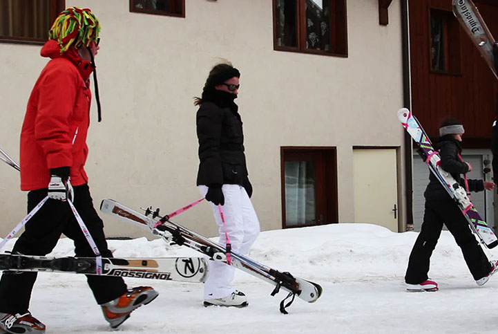 Skeasy la solution pour porter ses skis facilement
